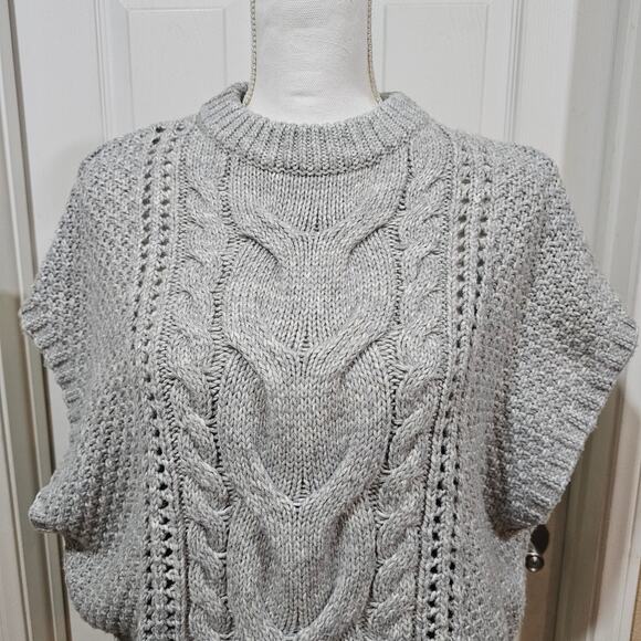 Universal Thread Cable Knit Poncho Sweater Small (Oversized Fit) - Picture 2 of 5